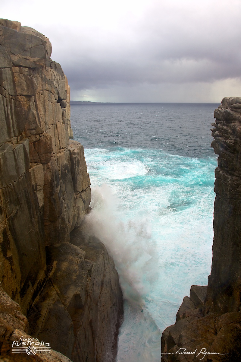 Impact d'une vague ≈ 30m de haut #1
